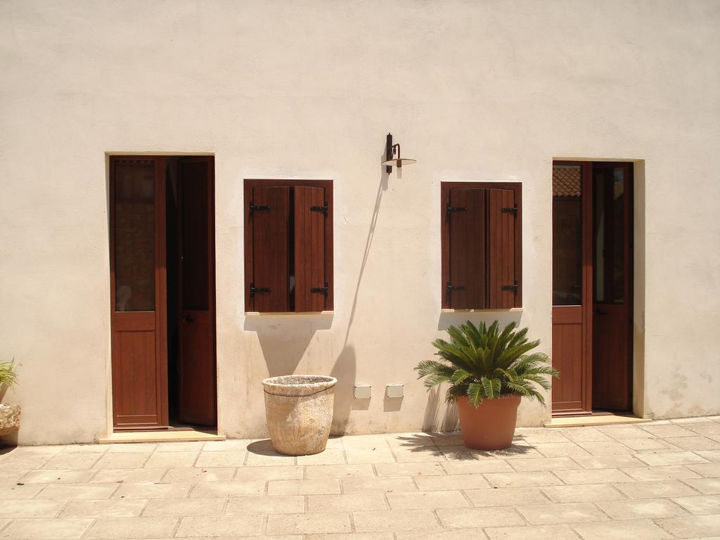 Azienda Agrituristica Masseria La Verna Patu Ngoại thất bức ảnh